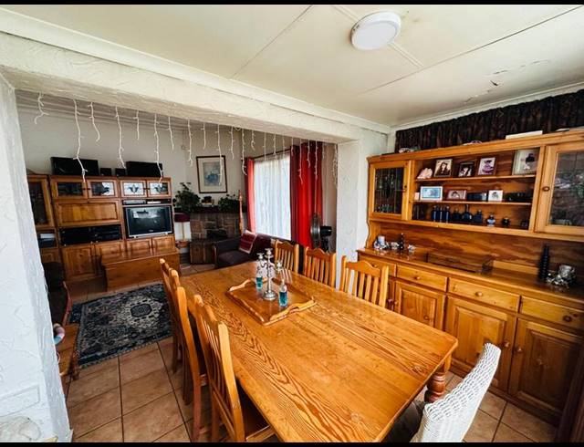 2 BEDROOM HOUSE FOR SALE IN PRIMROSE